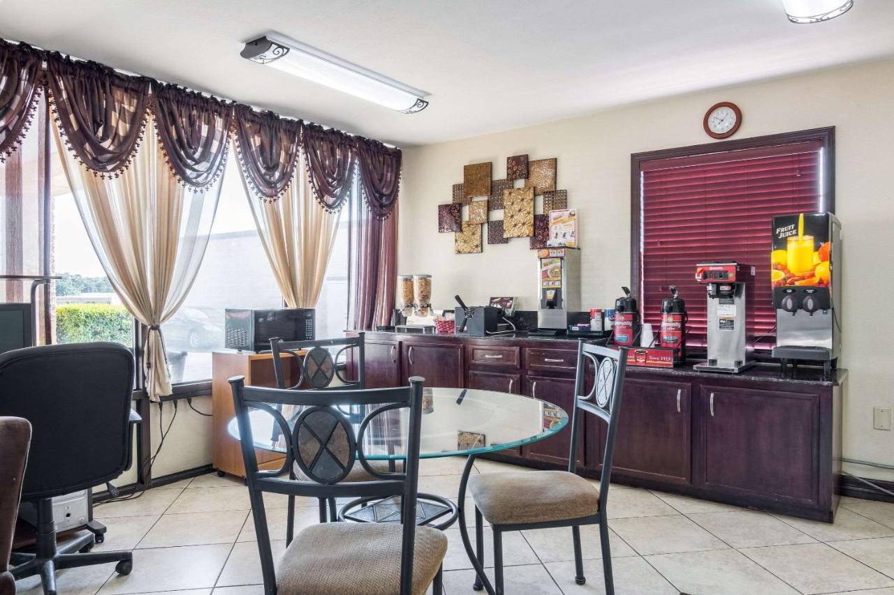 Rodeway Inn Mansfield Екстериор снимка