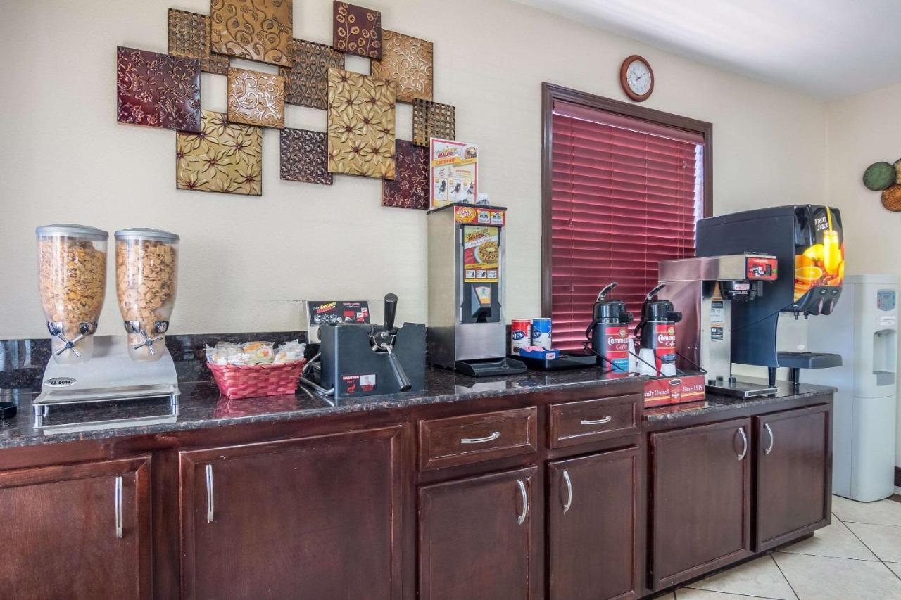 Rodeway Inn Mansfield Екстериор снимка
